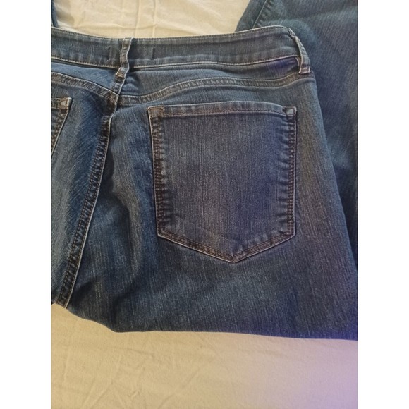 LOFT Women's Size 31/12 Mid Rise Straight Jeans - Picture 10 of 12